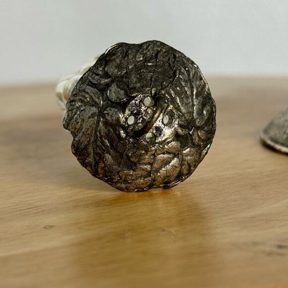 Vintage Glass Salt and Pepper Hanging Grapes Silver Made in Japan A Price Import - Picture 7 of 9